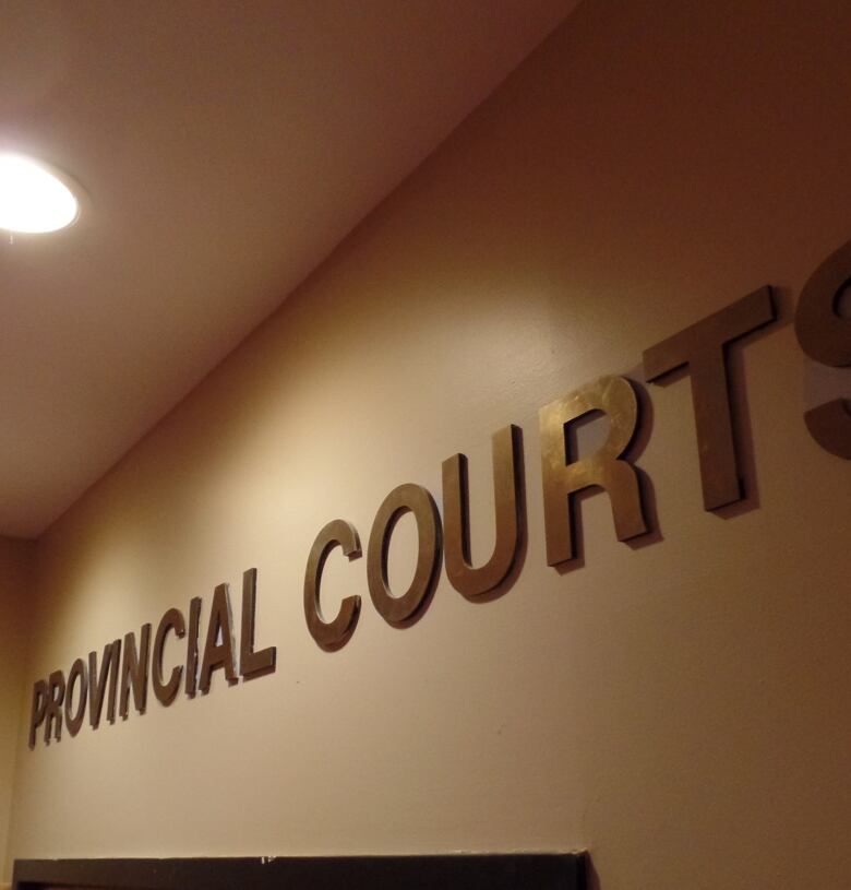 Sign for provincial court