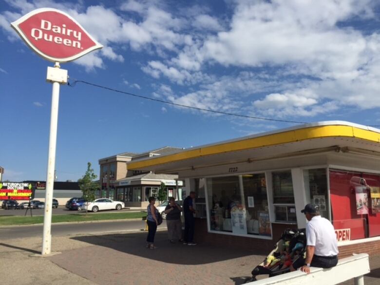 Dairy Queen on 8th Street in Saskatoon. The first two Dairy Queens in Saskatchewan were set up in Melville and Estevan.