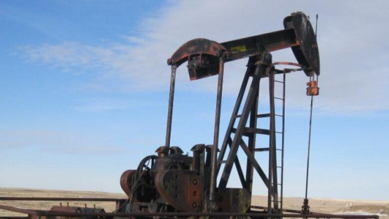 An abandoned oil well awaiting removal.