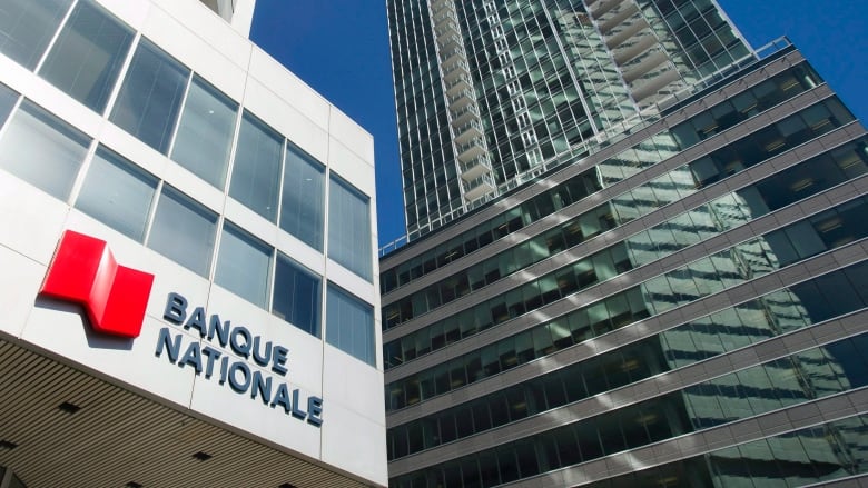 A large building with a Banque Nationale sign.