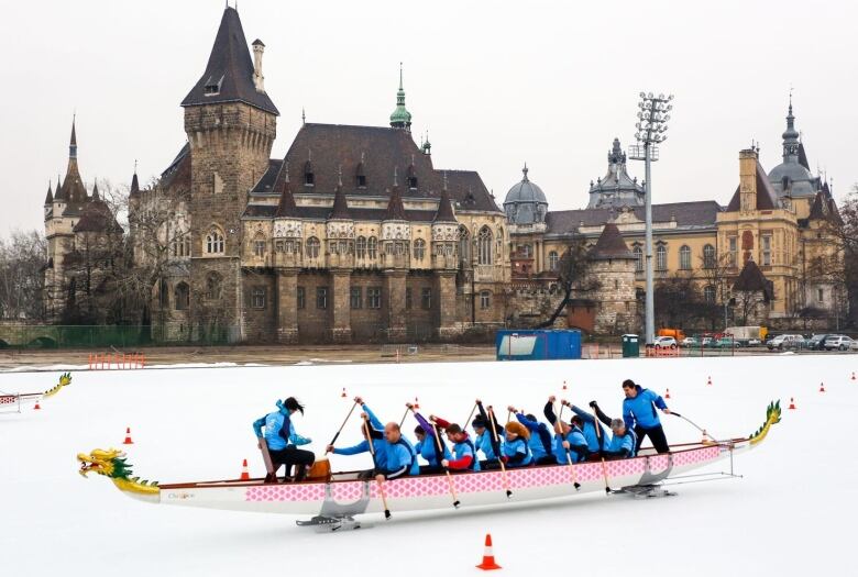 Ice dragon boat