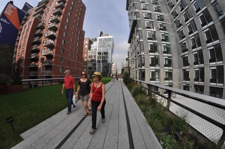 The New York High Line weaves through Manhattan but sorry cyclists, it's for walkers only.