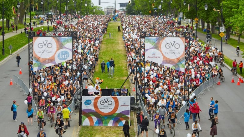 thousands of people biking