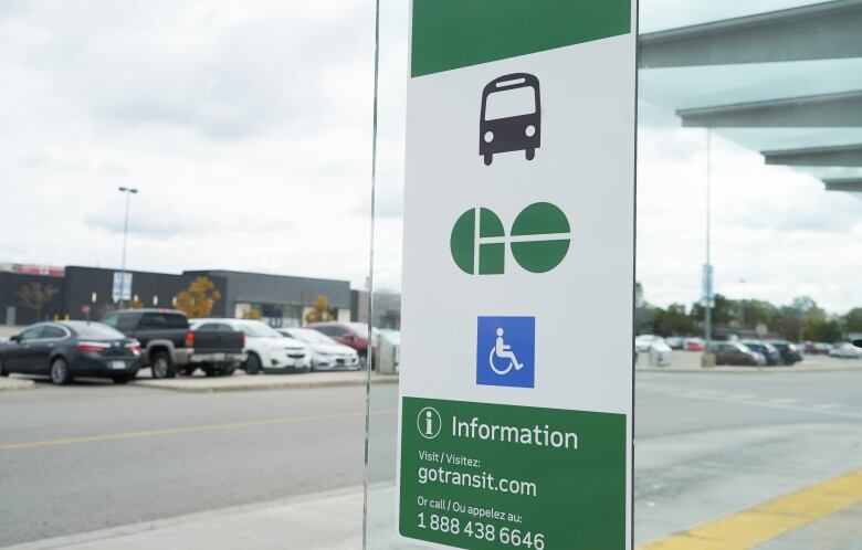 GO Transit sign to indicate it's a bus stop