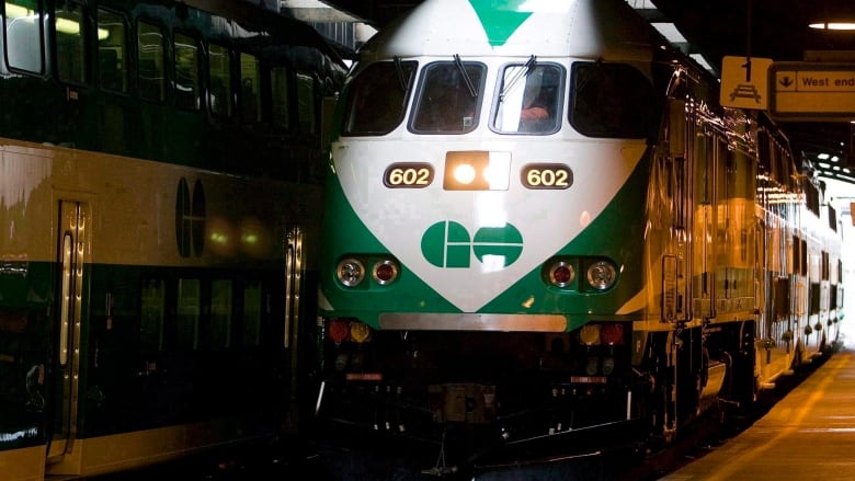 The union representing Metrolinx employees, including GO bus, train operators and maintenance workers, is firing back after the provincial transit agency banned some employees from using pot while off duty.