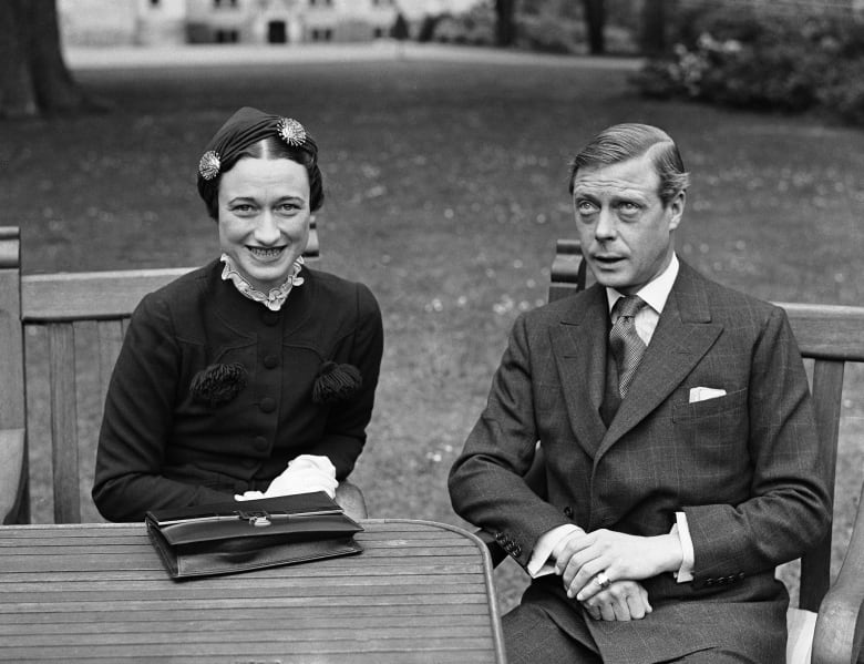 Duke and Duchess of Windsor outside seated