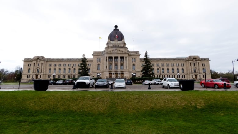 Image of the Saskatchewan legislature building