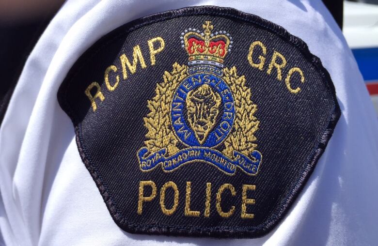 An RCMP badge.