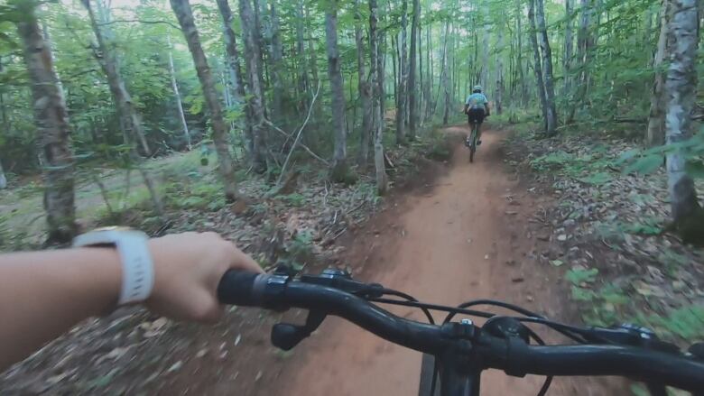  cycling on trail