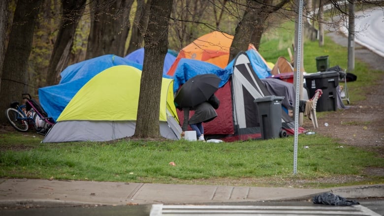 The pandemic has hit Ontario's homeless hard, resulting in a higher rate of hospitalization and death. 