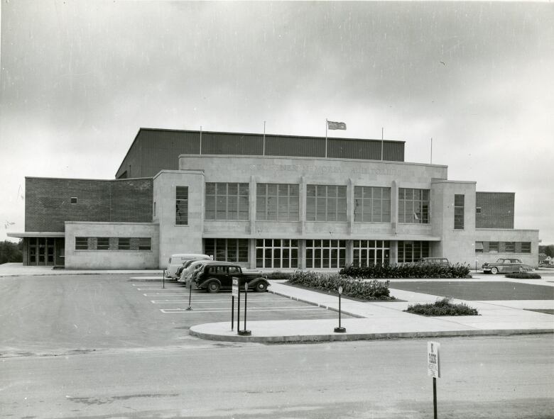 Photo of the Kitchener Memorial Auditorium dated May 1951.