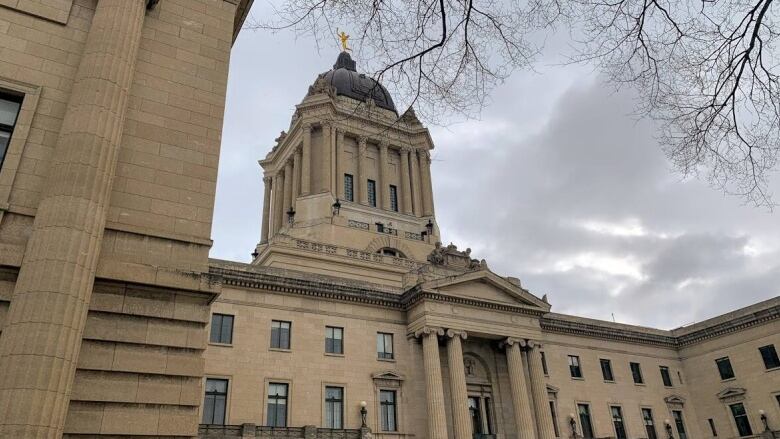 The outside of the Manitoba Legislative building.