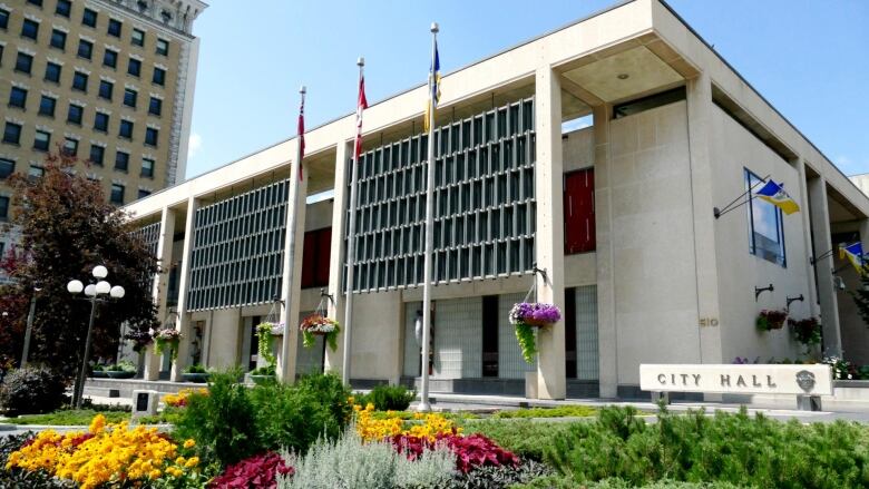 Winnipeg City Hall is shown in this image. 