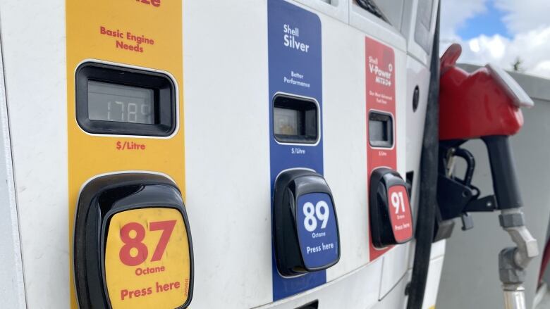 The rising price of gasoline has many drivers paying attention at the pumps. A gas pump at a Shell station in Regina, Sask., on May 10, 2022.