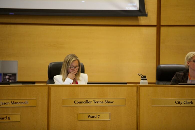 Coun. Terina Nelson listens during a Regina city council meeting on Sept. 14, 2022. 