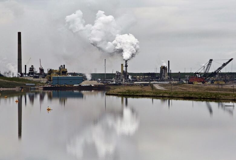 An aerial view of an oilsands facility.