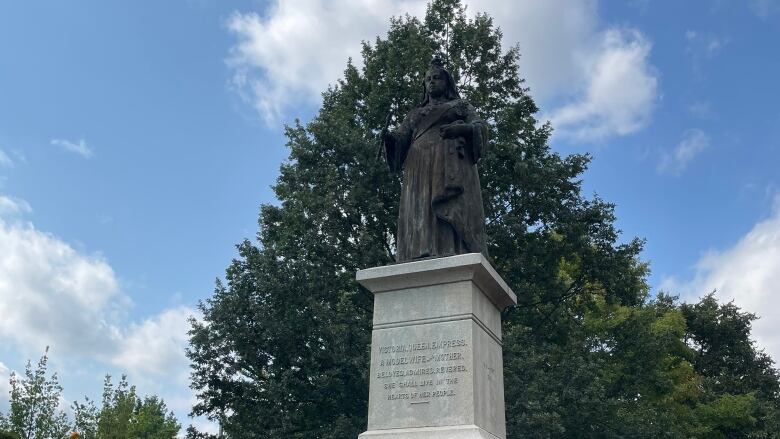 Statue of Queen Victoria at Victoria Park in Kitchener.