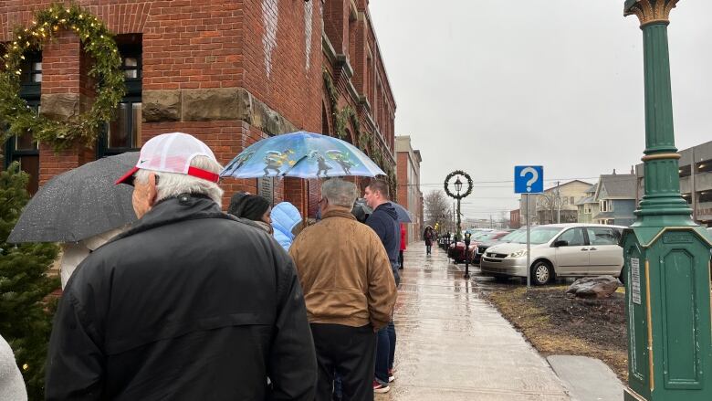 Lineup levee 2023 Charlottetown city hall