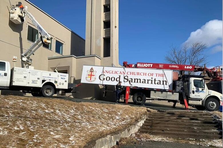 A moving truck with the words 