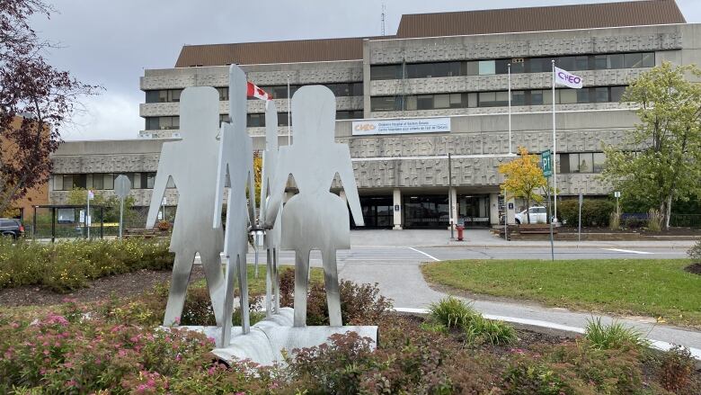 There are 37,000 children and youth waiting for clinical appointments at the Children's Hospital of Eastern Ontario (CHEO) -- more than 60 per cent are waiting longer than is clinically safe. 