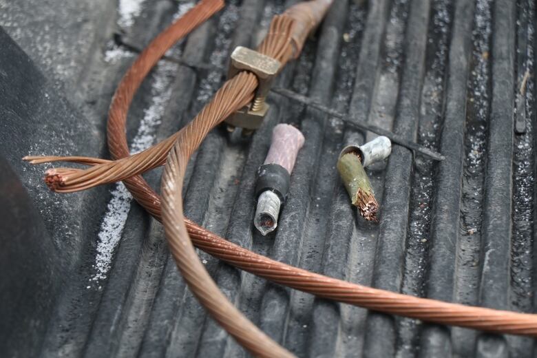 Cut copper wiring