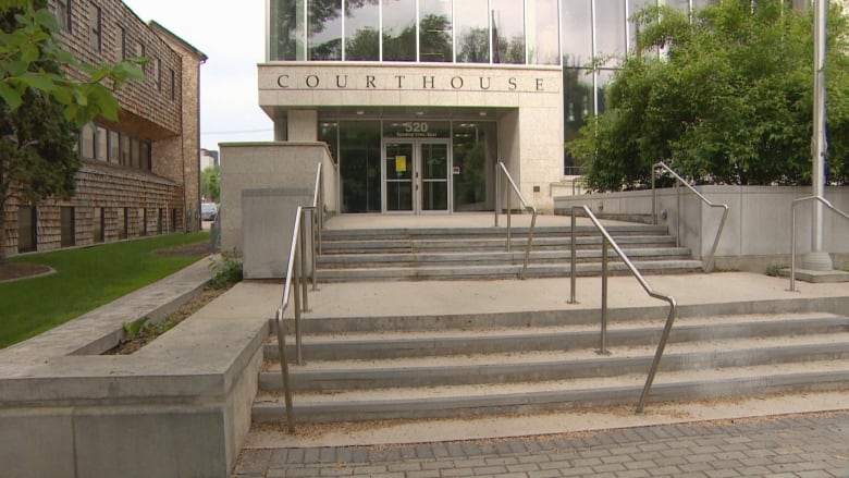 An exterior shot of the Court of King's Bench in Saskatoon.