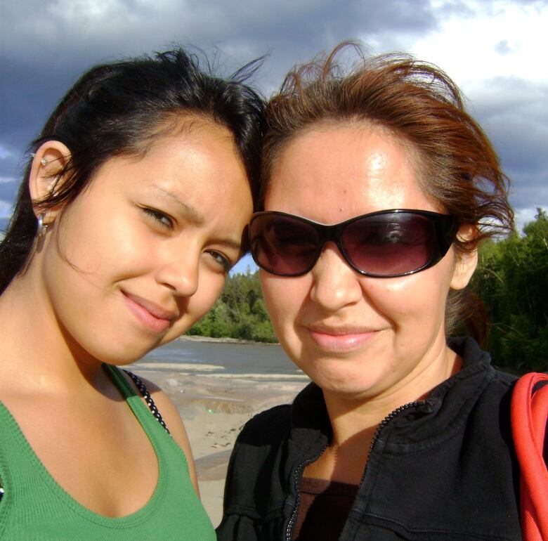 Two women in a selfie.