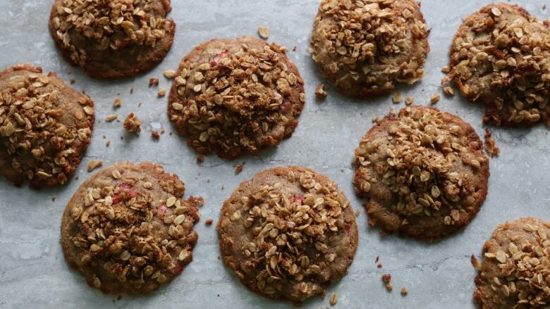 A close-up photo of brown butter oatmeal crumble cookies.  