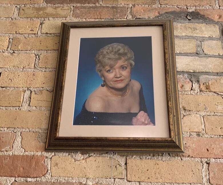 glamour shot angela lansbury