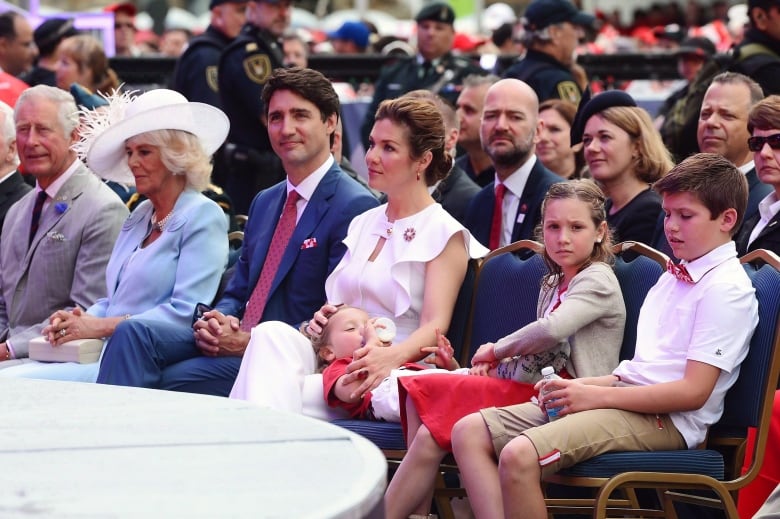 Then Prince Charles and Camilla Duchess of Cornwall join Trudeau, Grgoire Trudeau and their children at the Canada 150 celebrations on Parliament Hill in Ottawa on July 1, 2017.