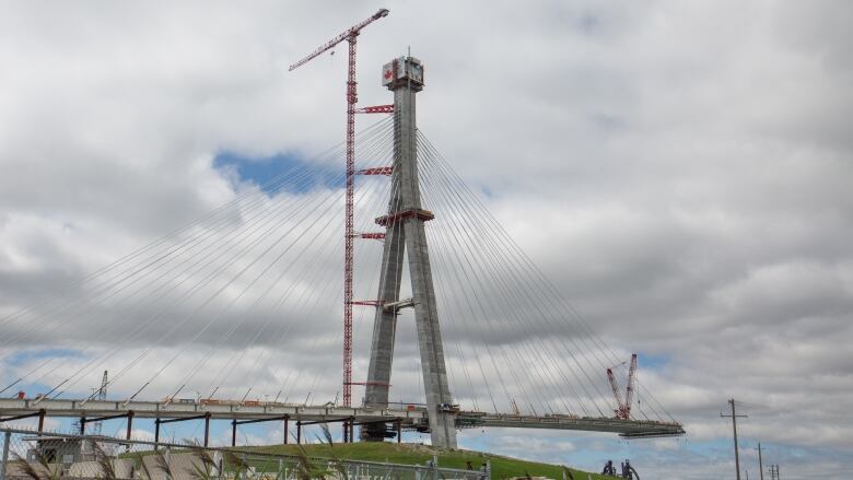 Gordie Howe bridge under construction