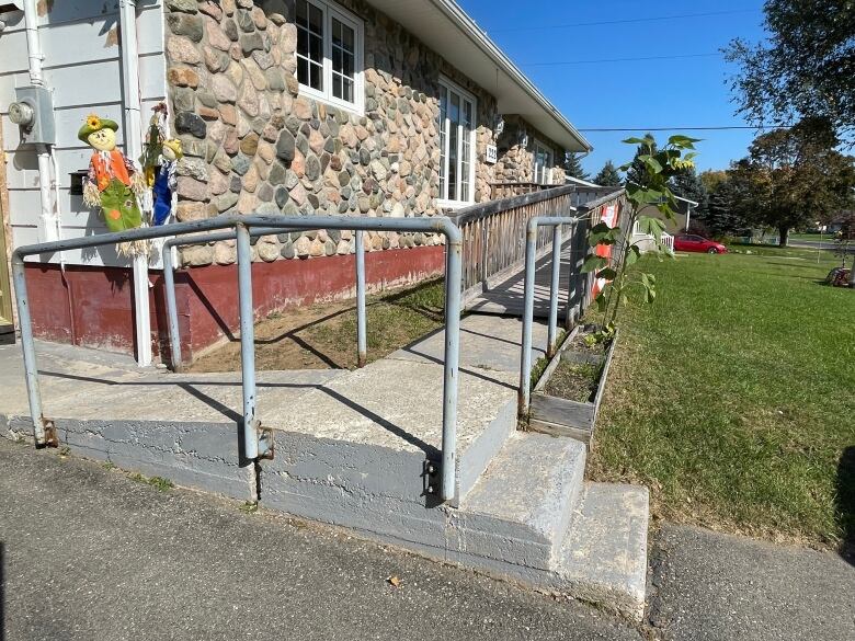 Ramp with steps