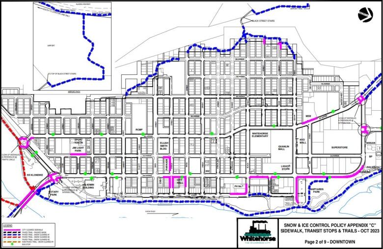 Sections of sidewalks that are cleared by the city after each snowfall are highlighted in pink, trails cleared by the city appear in blue, and transit stops appear in green. 