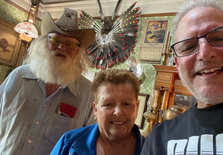 Ivan and Nancy Cohen take a selfie with Old George at his museaum