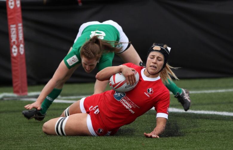 Team Canada's Kayla Mack, scores a try during action against Team Ireland at the HSBC Women's Sevens Series at Westhills Stadium in Langford, B.C., Saturday, April 16, 2016. Team Canada won their second match 26-0. 