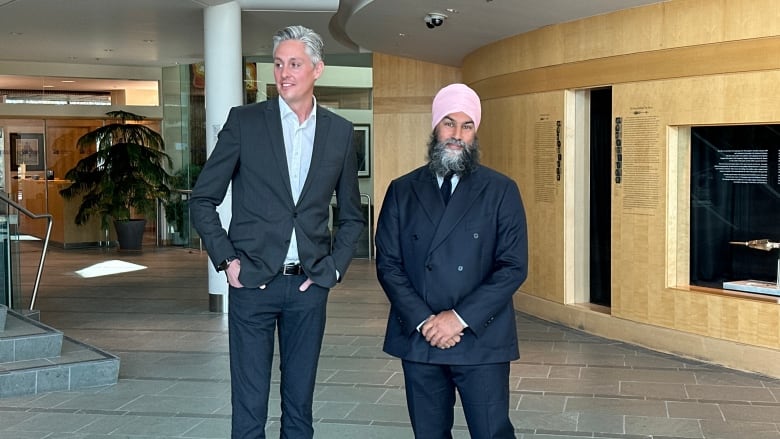 RJ Simpson and Jagmeet singh stand together in the nwt legislature