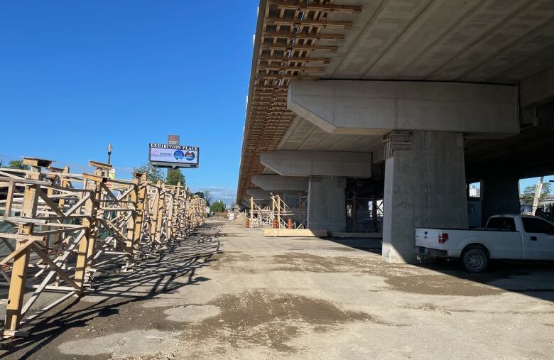 Gardiner Expressway construction