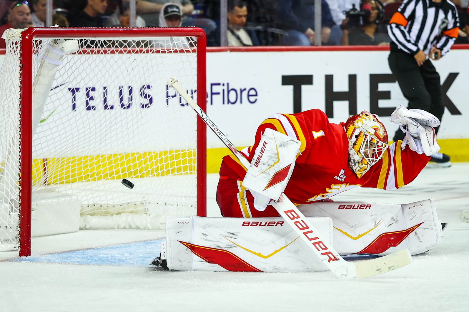 Calgary Flames Fall Short in Overtime Thriller Against Pacific-Leading Anaheim Ducks