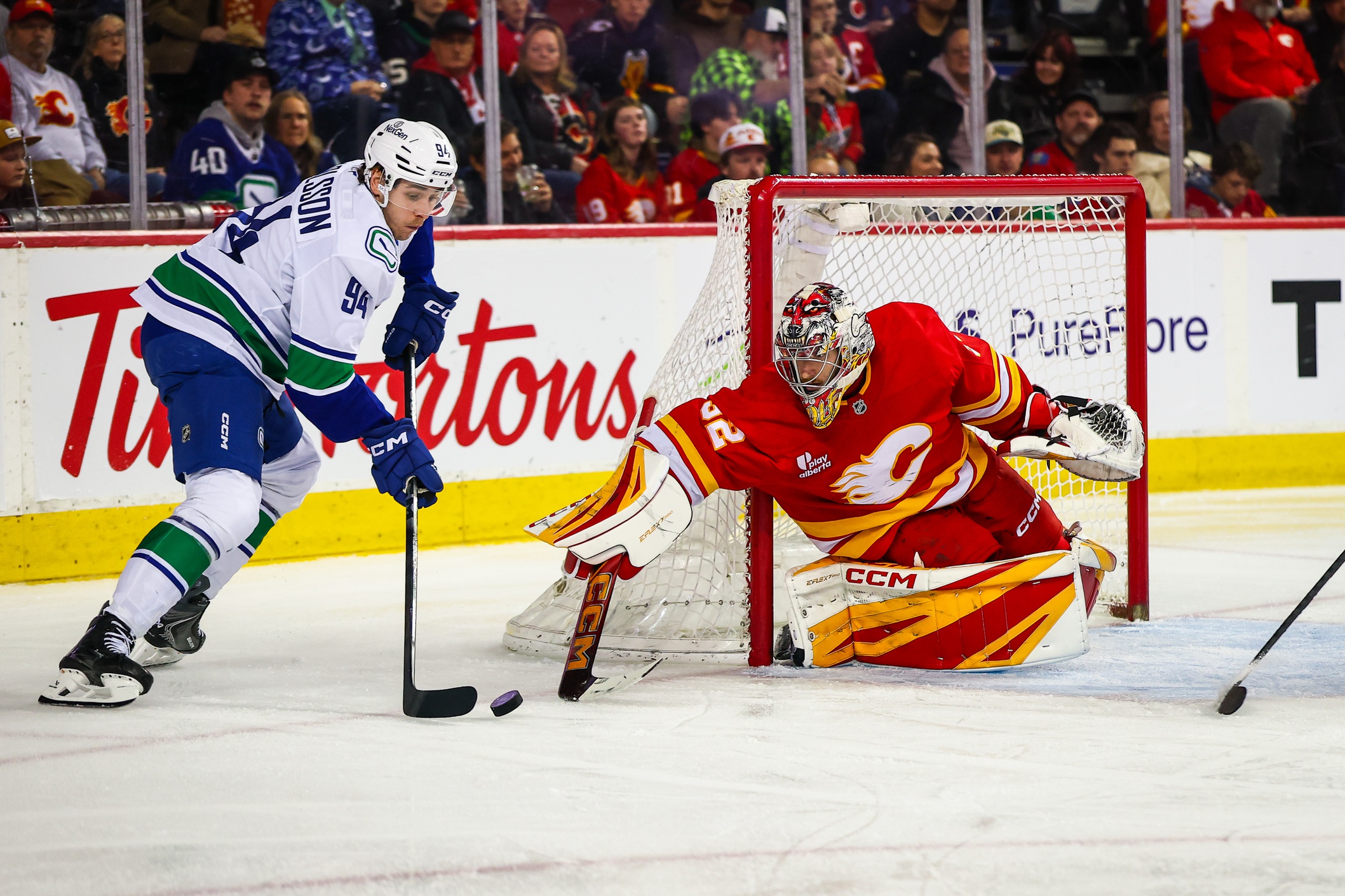 Flames Dominate Canucks 7-3 to Close Out Successful Homestand