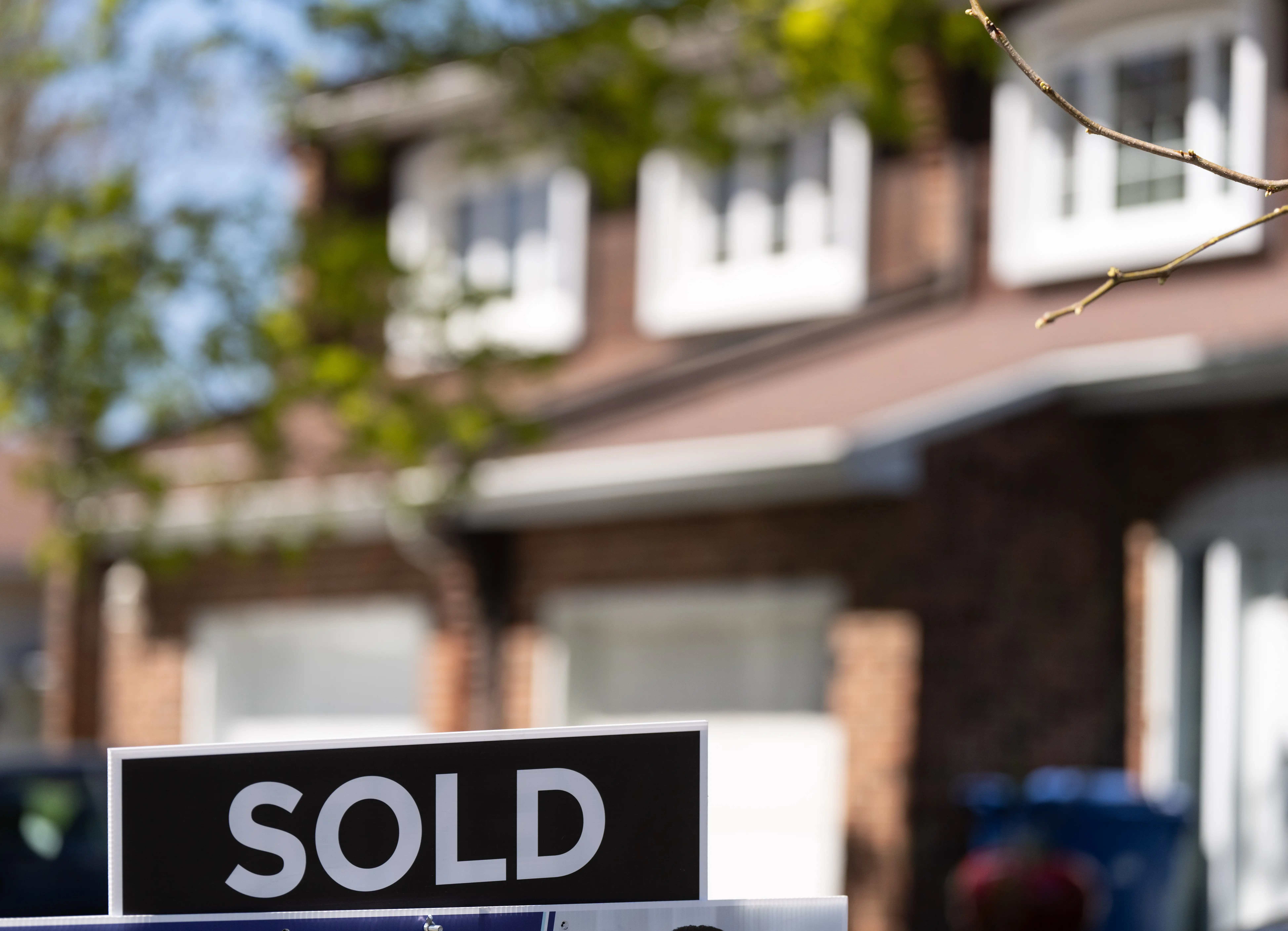 Mortgage Affordability Deteriorates Across Most Canadian Cities as Home Prices Surge